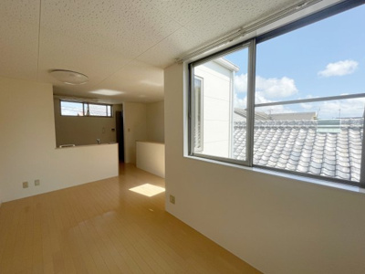 【居間・リビング】 | リュセル高校通り