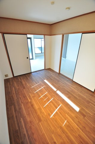 大阪市城東区関目３丁目の賃貸マンションの寝室