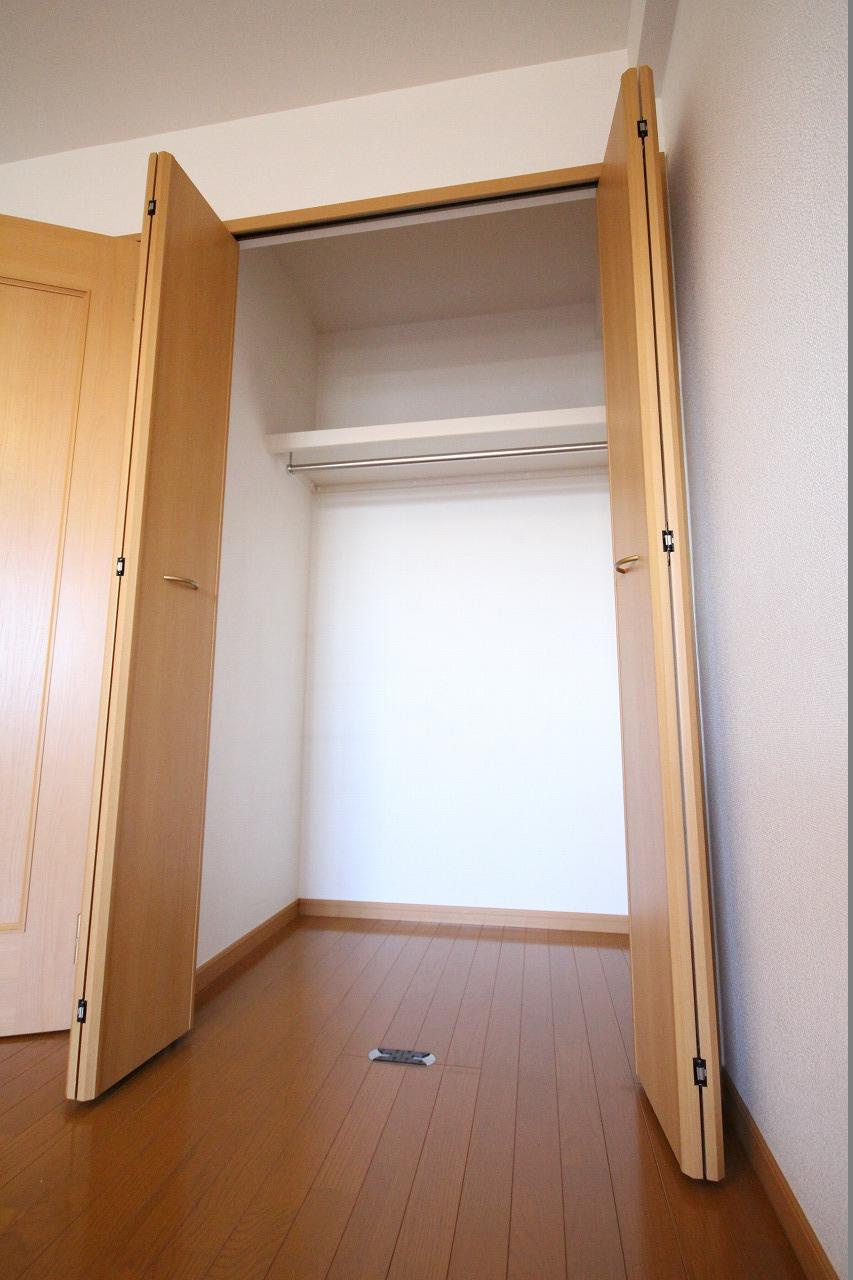 グランドパレス大久保の収納|※左右反転タイプ