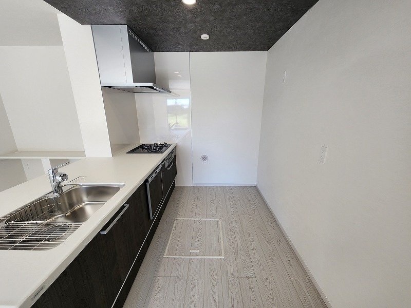 小牧市大字下末　新築戸建　3号棟のキッチン|キッチンでお料理をお楽しみください