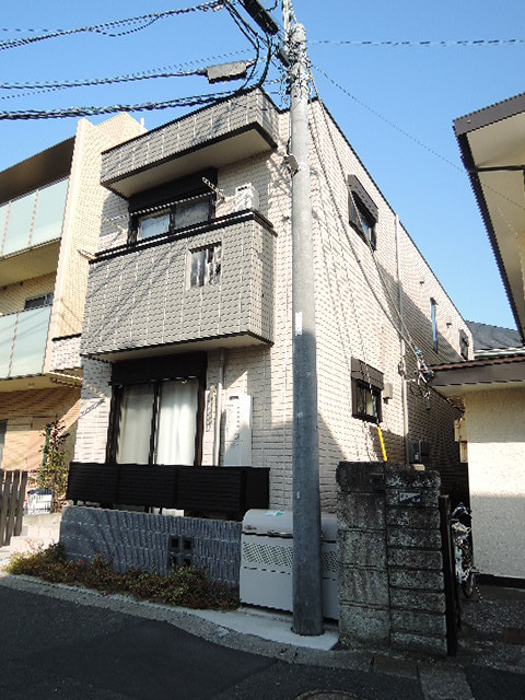 a la Maison　ア ラ メゾンのエントランス|安心のオートロック付　耐震耐火旭化成へーベルメゾン