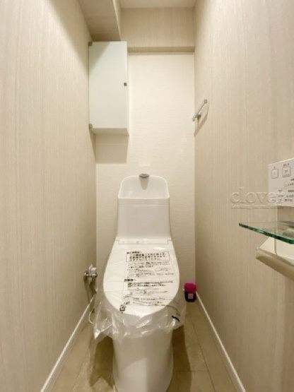 【トイレ】 | グリュック8二子玉川イーストウィング | トイレはもともと個人の領域である自宅の中でも、最もプライベートな空間です。だからこそ、ほしい「落ち着き」がここにあります。～即日のご見学可能～　お問合せはお気軽にどうぞ。
