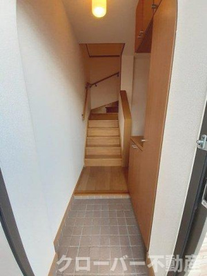 【玄関】 | クリアネス・リリーＢ