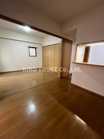 シェ・クララの居間・リビング|リビングです