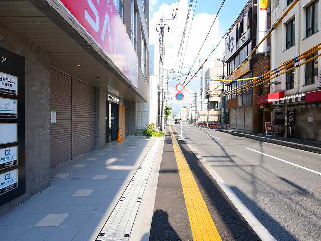 西大寺スクエアの駐車場