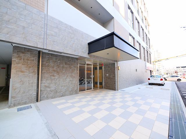 西大寺スクエアのエントランス