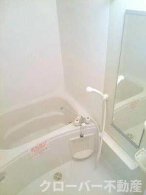 【浴室】 | シャン・ミリューⅢ