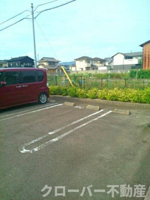 【駐車場】 | シャン・ミリューⅢ