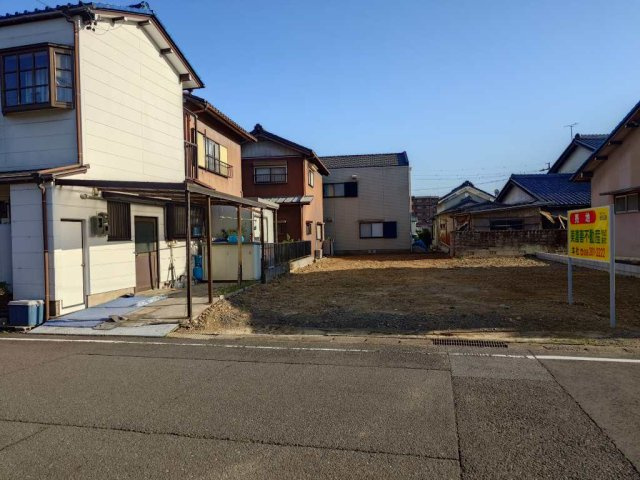６５６３８　岐阜市八代土地の外観