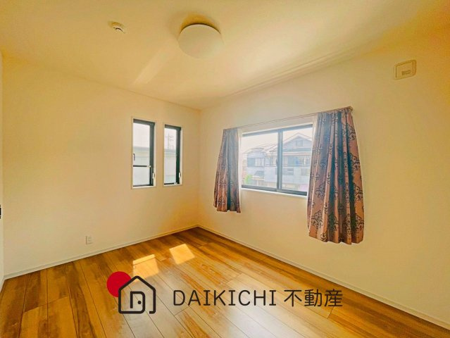 【洋室】 | 鴻巣市小松1丁目　中古戸建