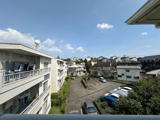 【展望】 | お部屋からの眺望です♪目の前は駐車場になっていて視界を遮る建物がありません☆
