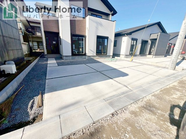 土浦市摩利山新田１期　新築戸建　１号棟の駐車場