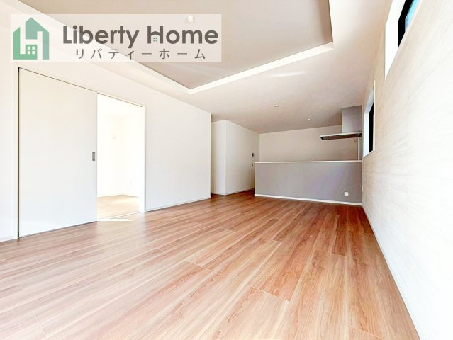 土浦市摩利山新田１期　新築戸建　１号棟の居間・リビング
