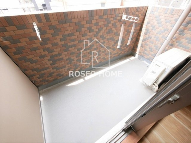 和宏一輝のバルコニー|同マンション別部屋：参考写真