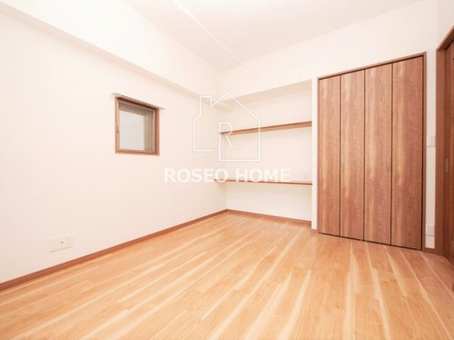 和宏一輝の洋室|同マンション別部屋：参考写真