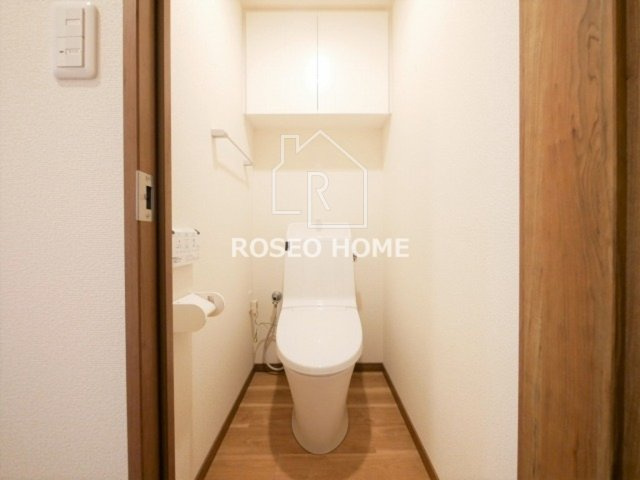 和宏一輝のトイレ|同マンション別部屋：参考写真