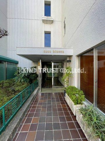 カサビアンカのエントランス|ゆとりのあるエントランスです