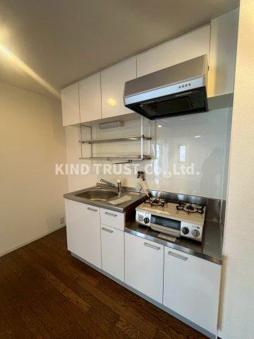 カサビアンカのキッチン|コンパクトなキッチンで掃除もラクラク