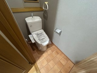 【その他】 | 亀幸園ハイツ | 温水洗浄便座も新しく設置しております！