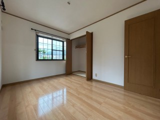 【洋室】 | 亀幸園ハイツ | フローリング済みのきれいな一室！