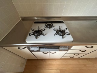 【キッチン】 | 亀幸園ハイツ | 3口コンロで料理もラクチン♪