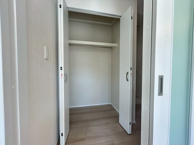 【価格改定】長岡京市滝ノ町2丁目　の収納|1階ホール収納