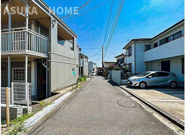 白根６丁目新築戸建の駐車場