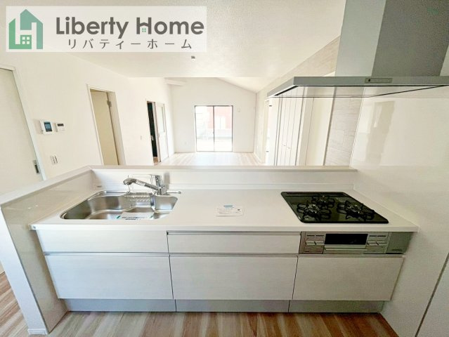 土浦市摩利山新田１期　新築戸建　2号棟のキッチン