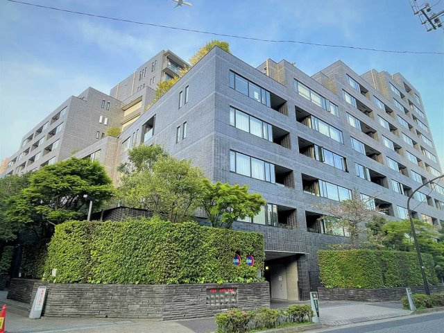 南青山テラス常盤松フォレストの外観