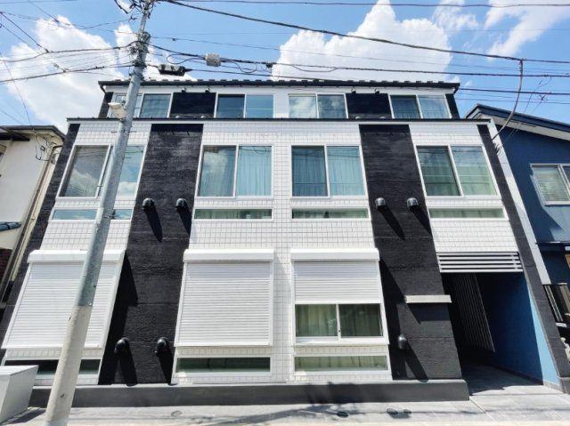 ＴＨＥＲＯＯＭ＇Ｓ中野本町の外観