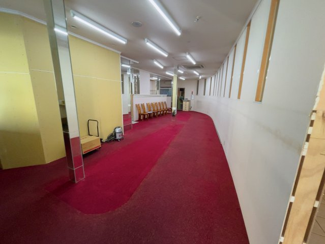 共和町2丁目店舗のロビー