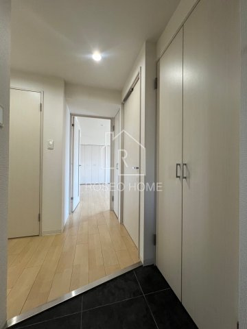 グランテージ国分町の玄関