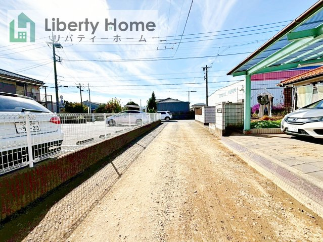 土浦市摩利山新田１期　新築戸建　3号棟の前面道路含む現地写真