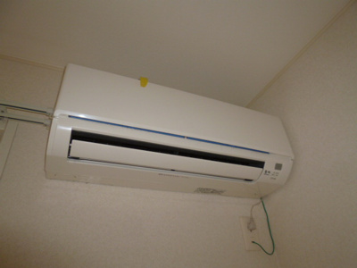 【設備】 | アルモニー | エアコン