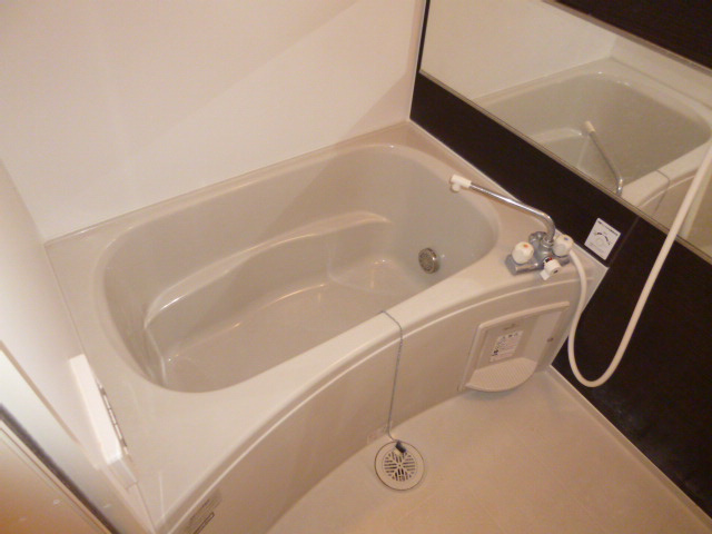 アルモニーの浴室|追い焚きバス