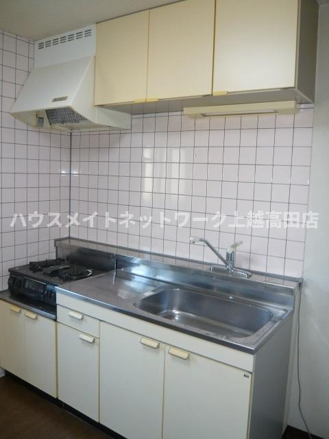 エイペックスⅠのキッチン|キッチン（同室タイプ１２２号室の画像を掲載）