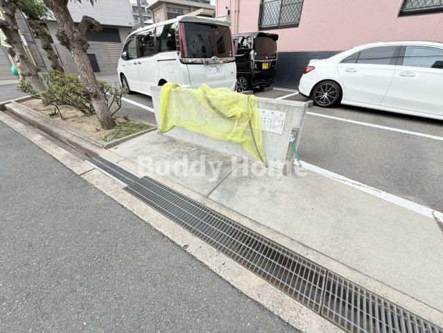 ジェミニ北の駐車場
