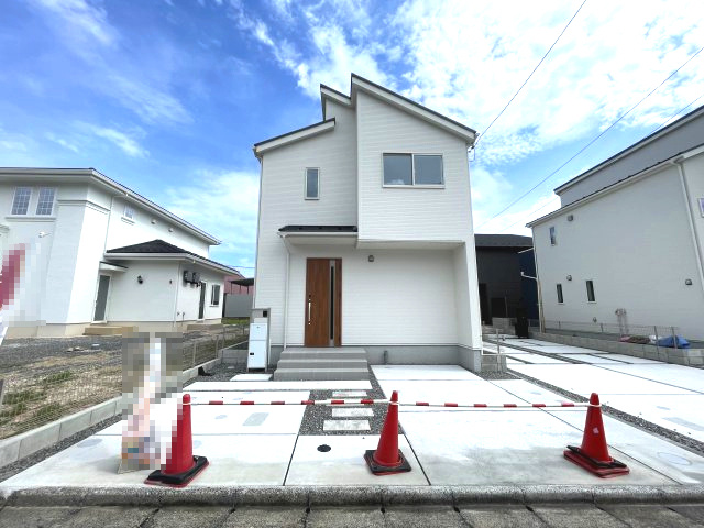 廿日市市福面2丁目　№35850の外観|長期優良住宅
駐車2台可（車種による）