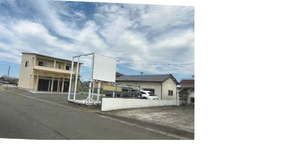 八代市鏡町　売事務所・倉庫の外観