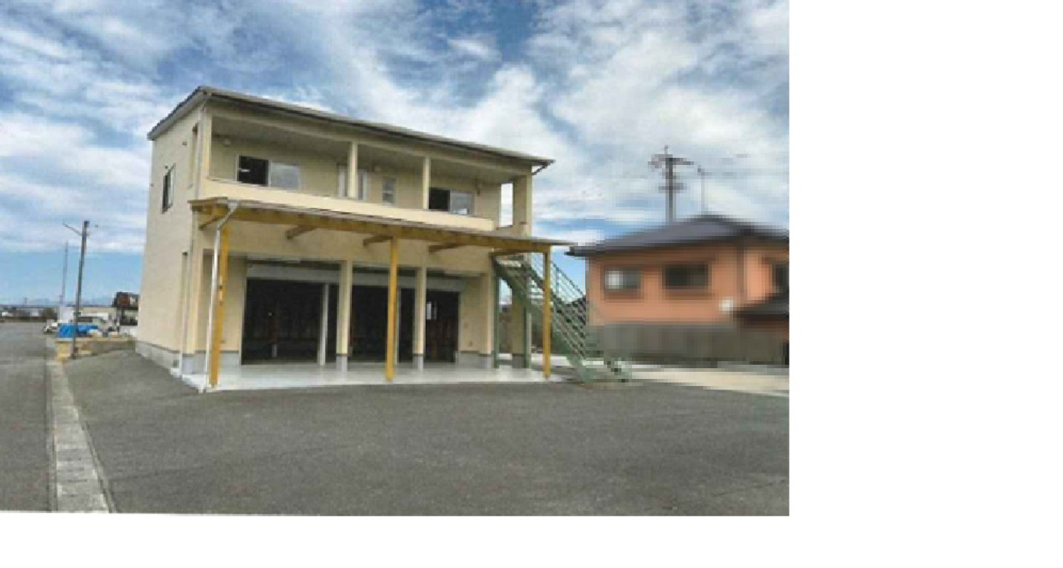 八代市鏡町　売事務所・倉庫の外観