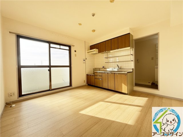 シャトー西明石の居間・リビング