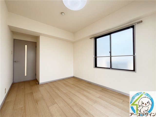 シャトー西明石の洋室