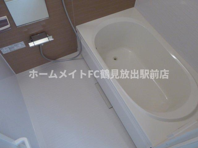 アンプルールフェール今津の浴室