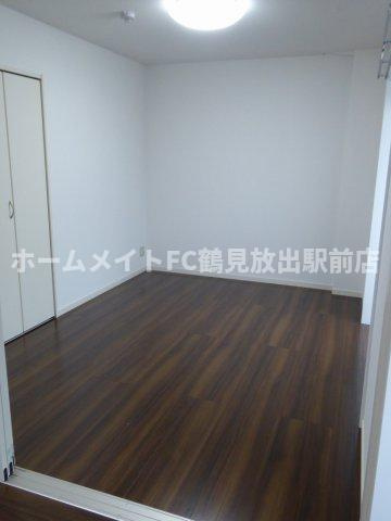 アンプルールフェール今津の洋室