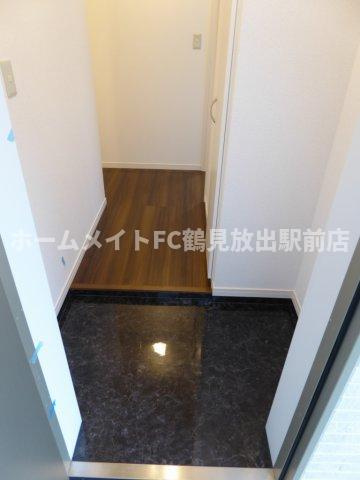 アンプルールフェール今津の玄関