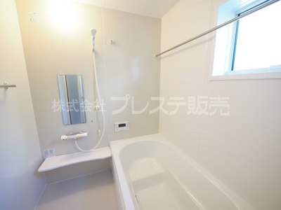 【浴室】 | 奈良市中町の新築一戸建 全２区画 | 現地写真（１号地浴室）浴室暖房乾燥機を標準装備！