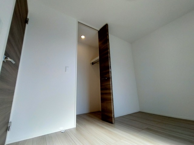 神戸市兵庫区三川口町１丁目のアパートの収納|ウォークインクローゼット