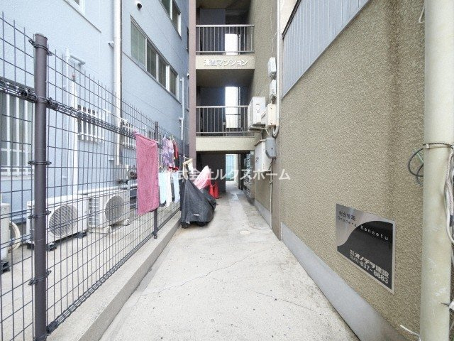 清風マンションのエントランス