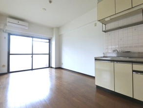 【居間・リビング】