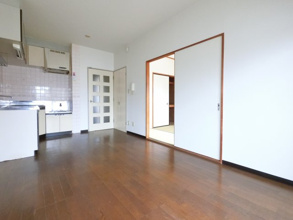 【居間・リビング】